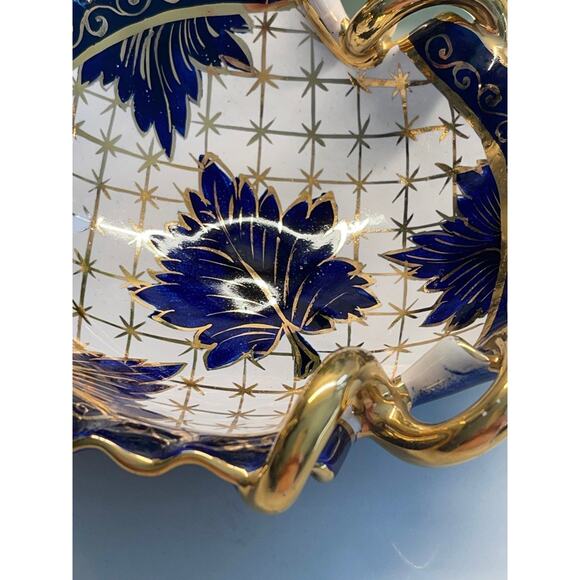 Vintage Blue White and Gold Porcelain China Floral Candy Dish - Picture 4 of 9
